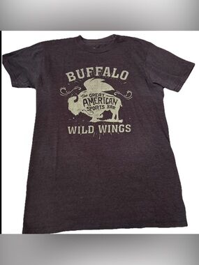 Buffalo Wild Wings Graphic T Shirt Size Small The Great American Sports Bar